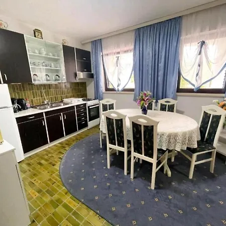 Kalanj Apartment
