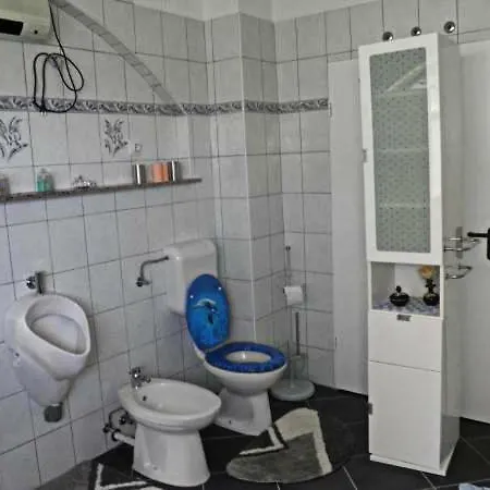 Apartment Kalanj *
